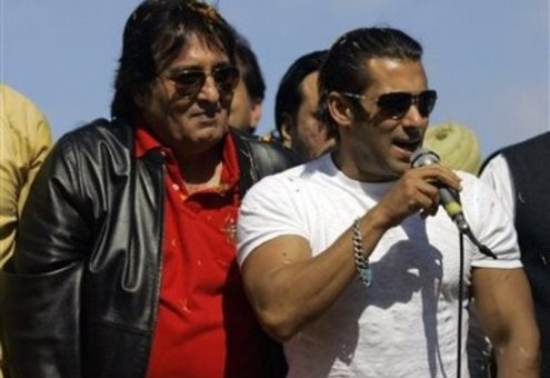 Vinod Khanna: The legend of Showbiz